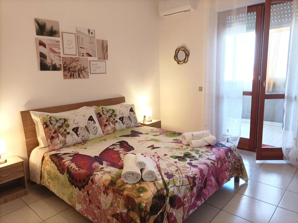 Gentarrubia - A Casa Nel Cuore Della Citta Oristano Bagian luar foto