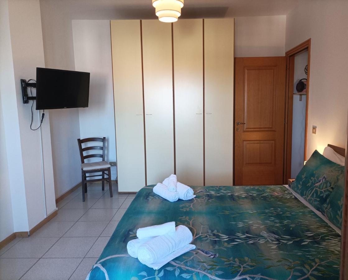 Gentarrubia - A Casa Nel Cuore Della Citta Oristano Bagian luar foto